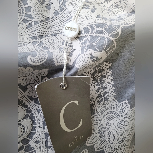 NWT Bodycon Jersey Material Midi Skirt with Embossed White Lace Print - Picture 5 of 5